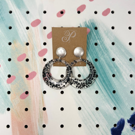 Essen Earrings